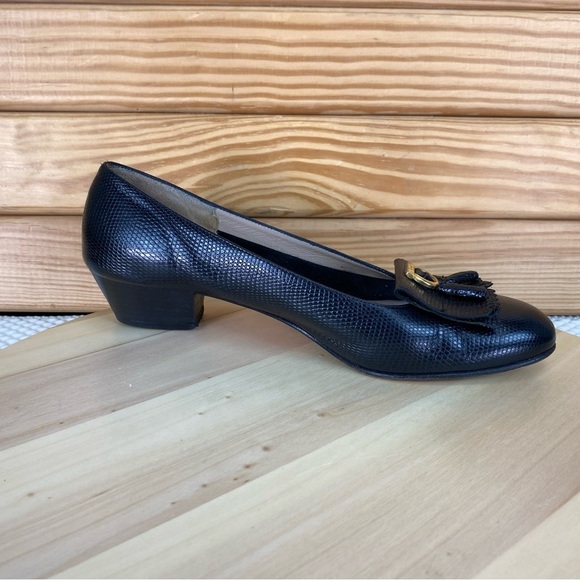 Salvatore Ferragamo Black Leather Classic Low Heels Pumps Slip-on Women's 7 US - Picture 9 of 11